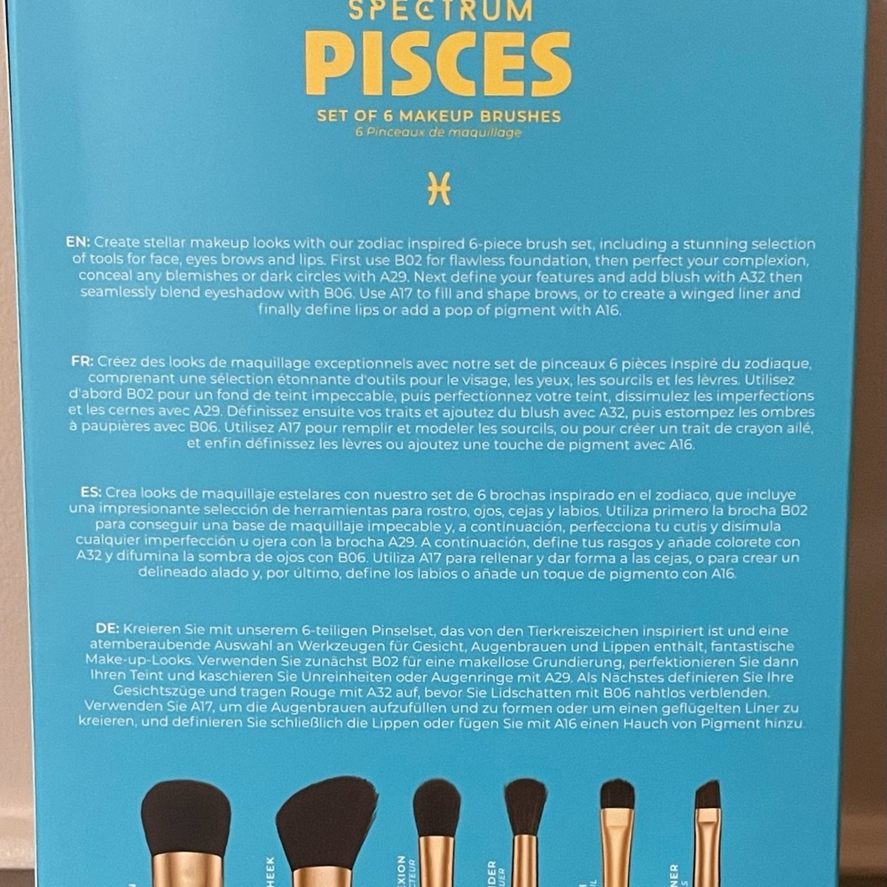 Spectrum Pisces Makeup Brush Set - Picture 3 of 5